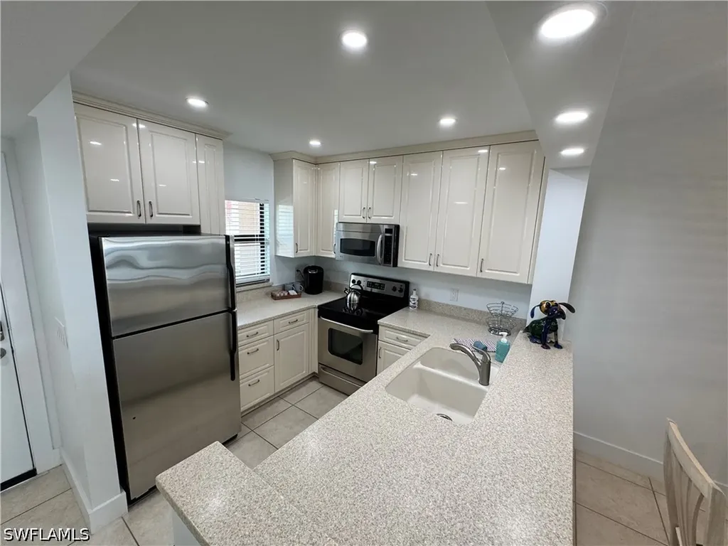 801 River Point Drive Naples FL 34102