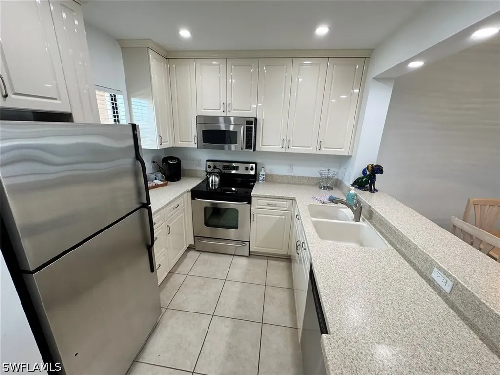 801 River Point Drive Naples FL 34102
