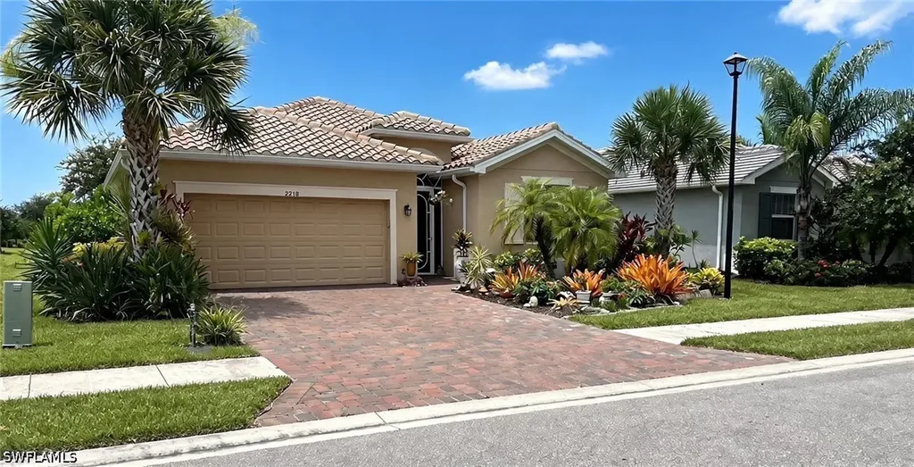 2218 Cara Cara Way Naples FL 34120