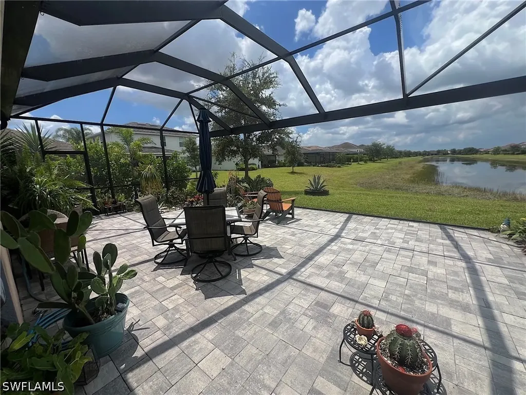 2218 Cara Cara Way Naples FL 34120