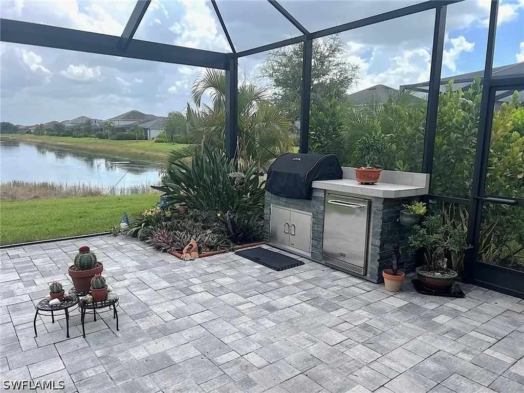 2218 Cara Cara Way Naples FL 34120
