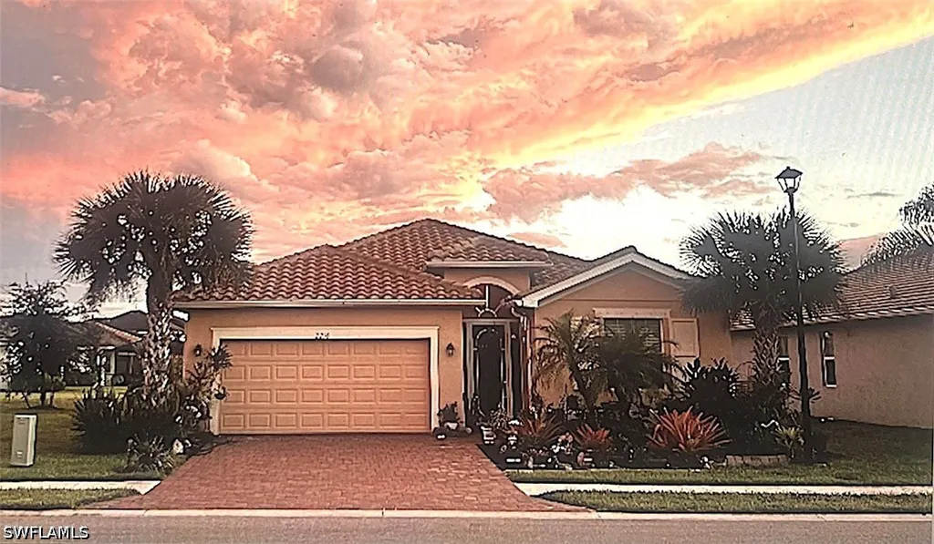2218 Cara Cara Way Naples FL 34120