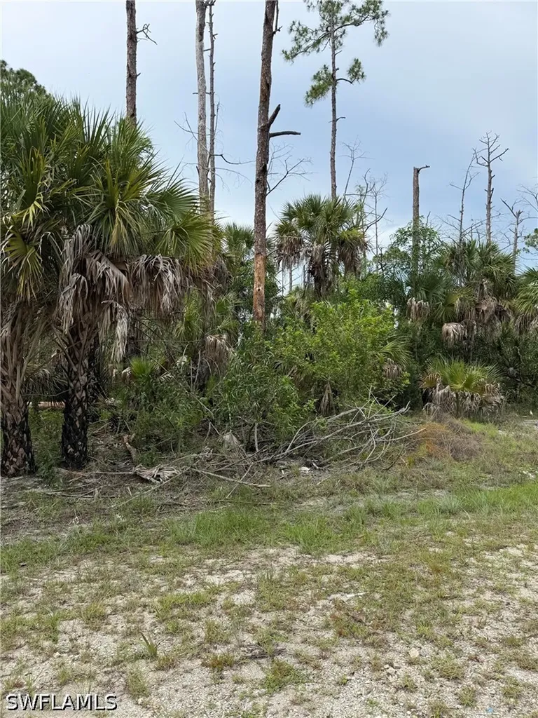 22ND Ave NW Naples FL 34120