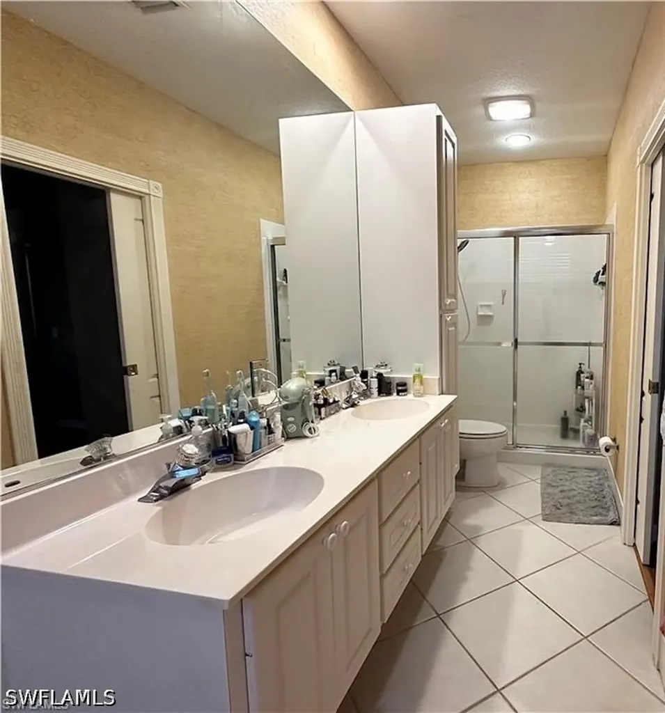 5601 Cove Circle Naples FL 34119
