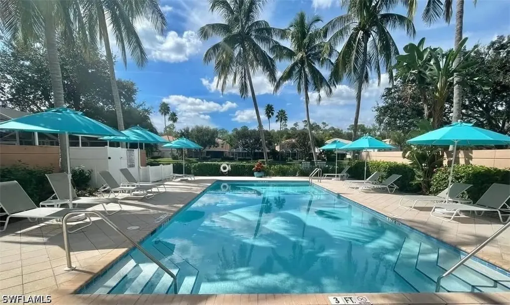 5601 Cove Circle Naples FL 34119