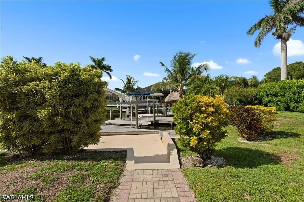 170 SW 52nd Street Cape Coral FL 33914