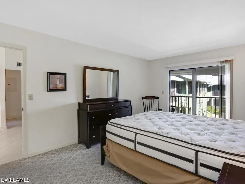 5501 Rattlesnake Hamm Road Naples FL 34113