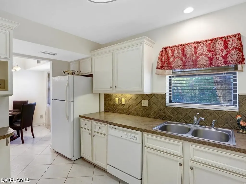 5501 Rattlesnake Hamm Road Naples FL 34113