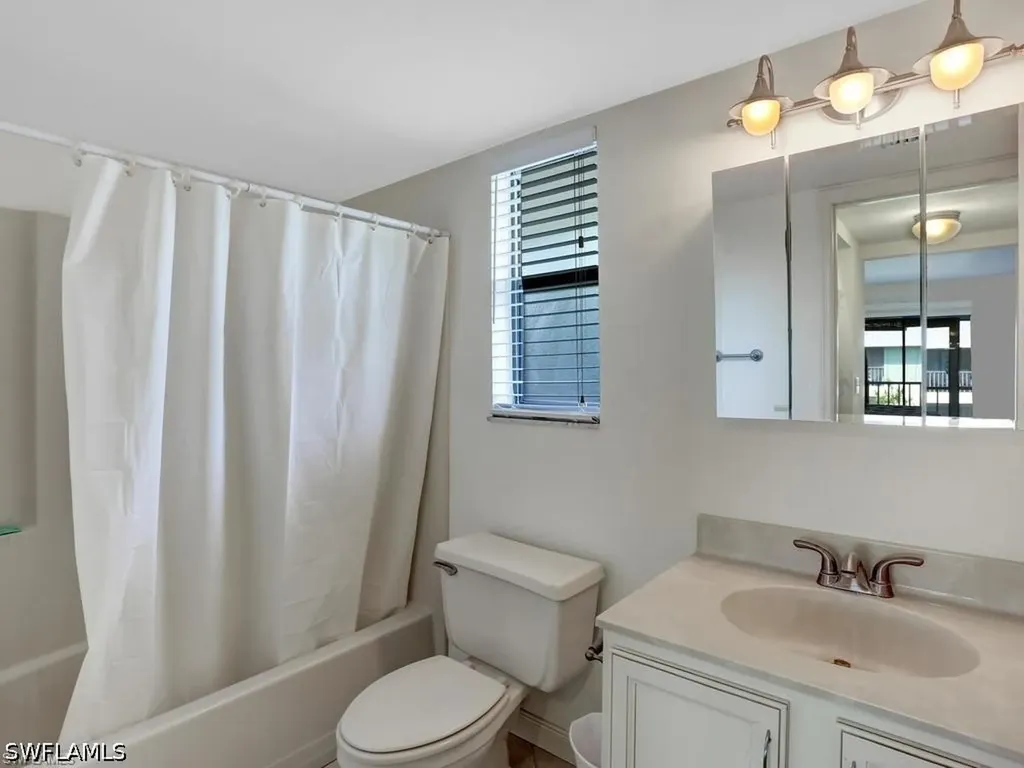 5501 Rattlesnake Hamm Road Naples FL 34113
