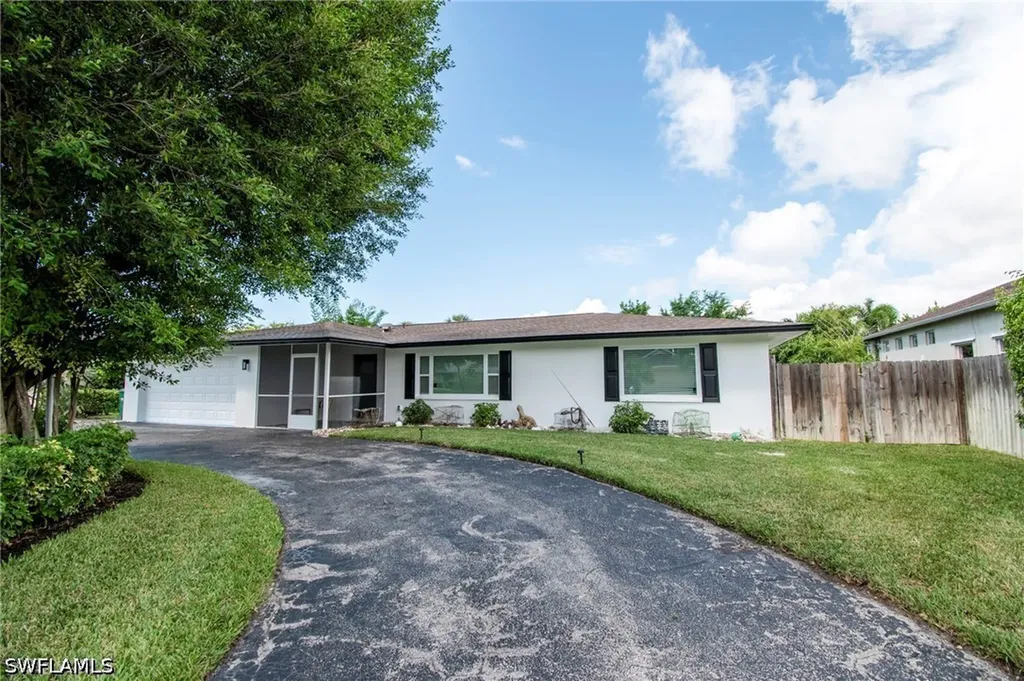 59 Wickliffe Drive Naples FL 34110