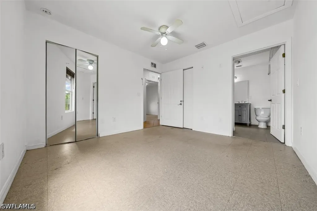 10274 Kingdom Court Naples FL 34114