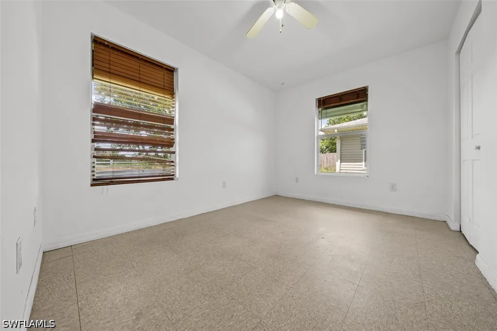 10274 Kingdom Court Naples FL 34114