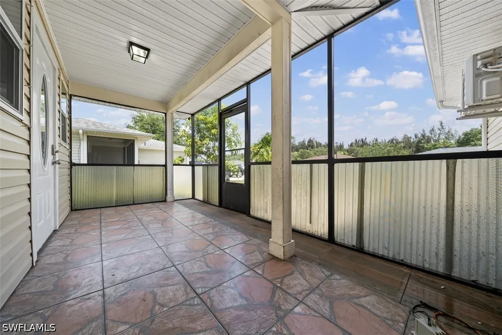 10274 Kingdom Court Naples FL 34114