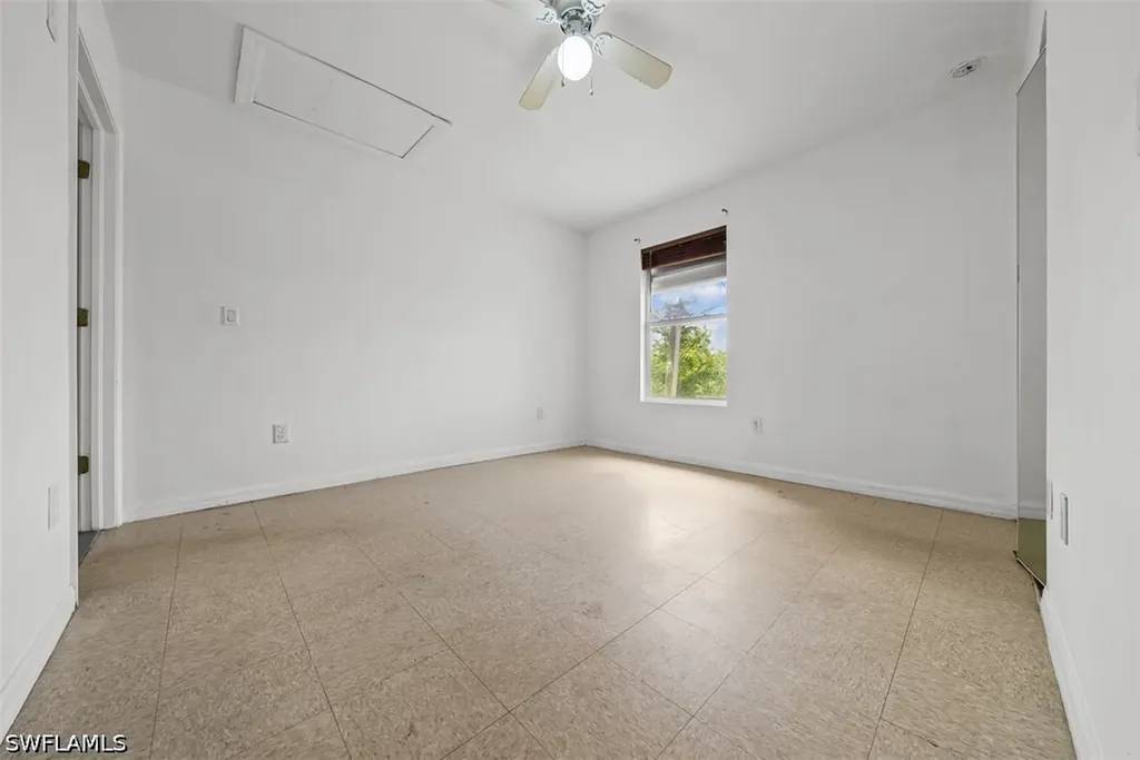 10274 Kingdom Court Naples FL 34114