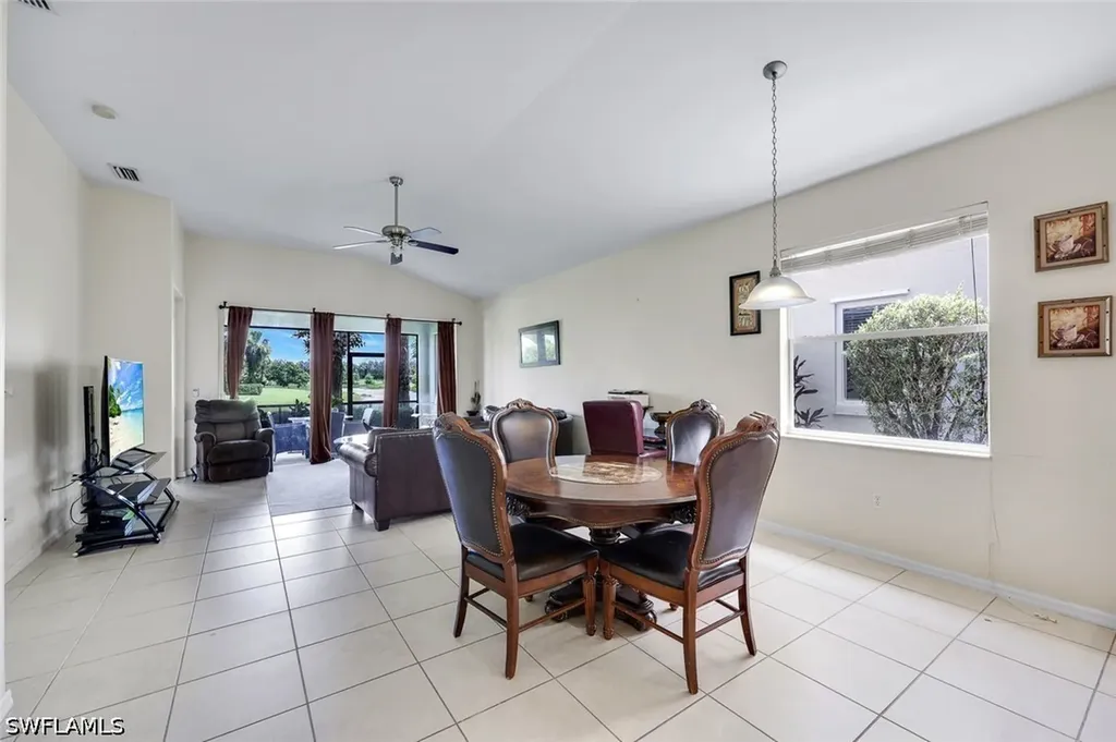 2010 Fairmont Lane Naples FL 34120