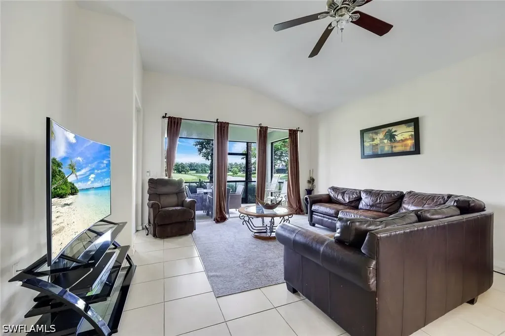 2010 Fairmont Lane Naples FL 34120