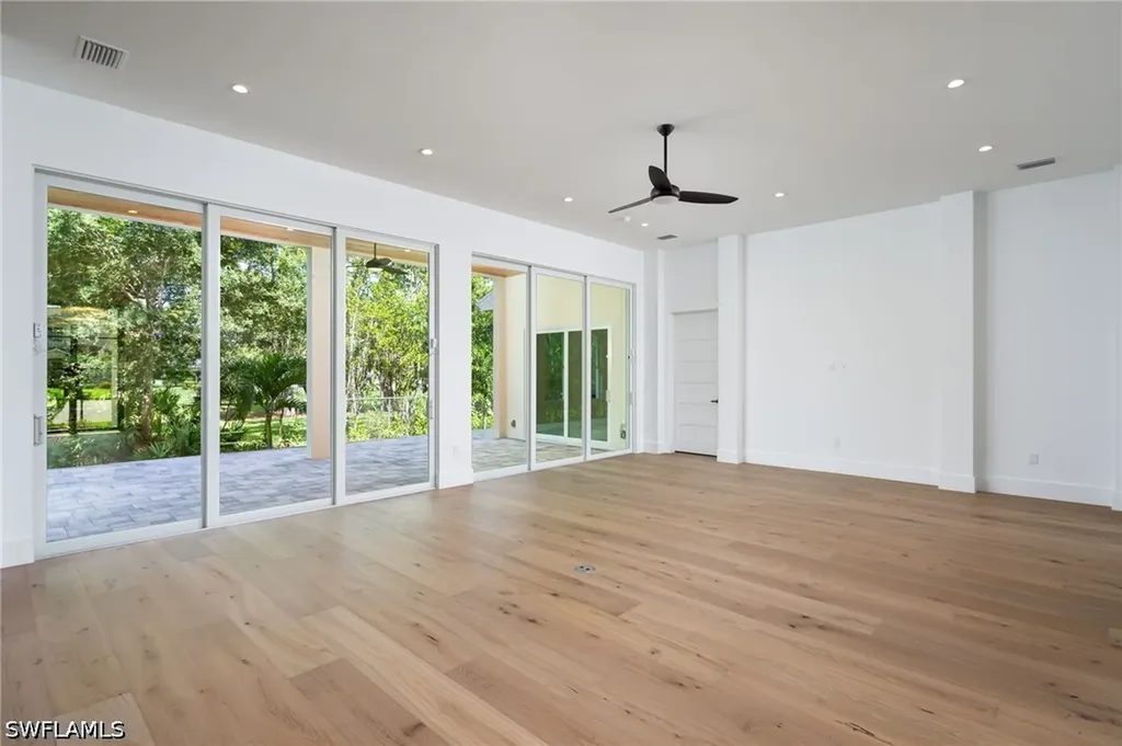 2854 Coach House Way Naples FL 34105