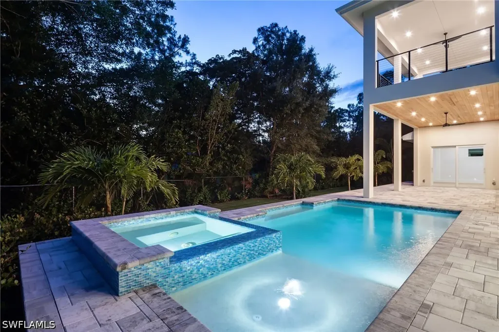 2854 Coach House Way Naples FL 34105