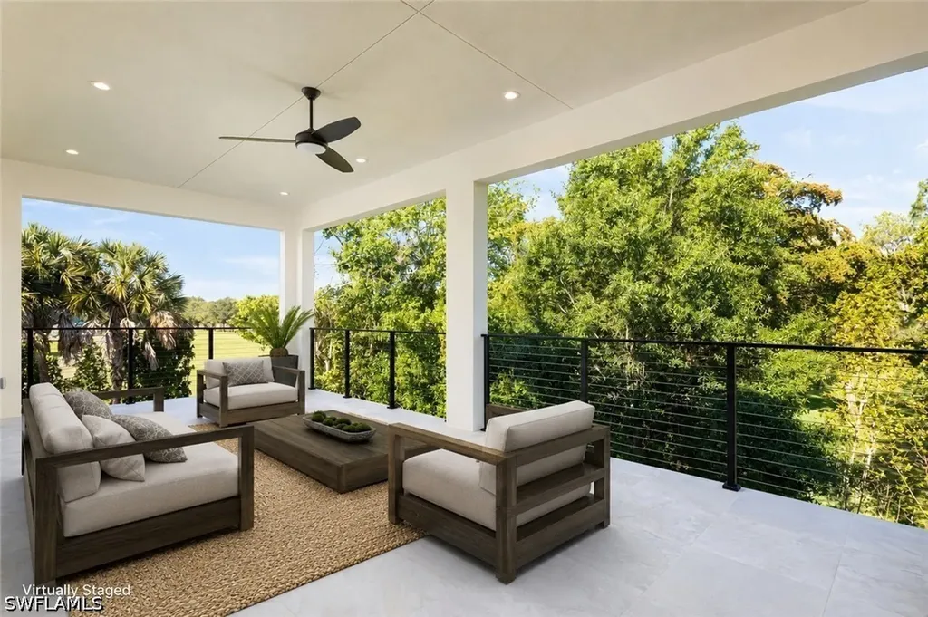 2854 Coach House Way Naples FL 34105