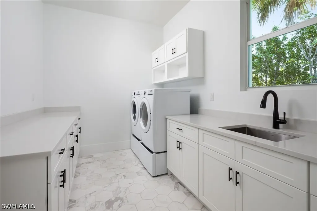 2854 Coach House Way Naples FL 34105