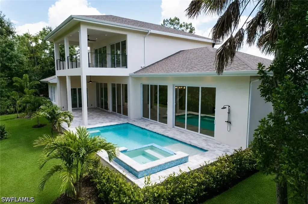 2854 Coach House Way Naples FL 34105