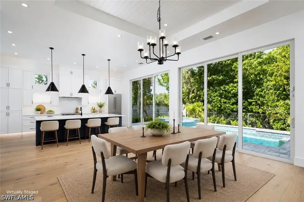 2854 Coach House Way Naples FL 34105