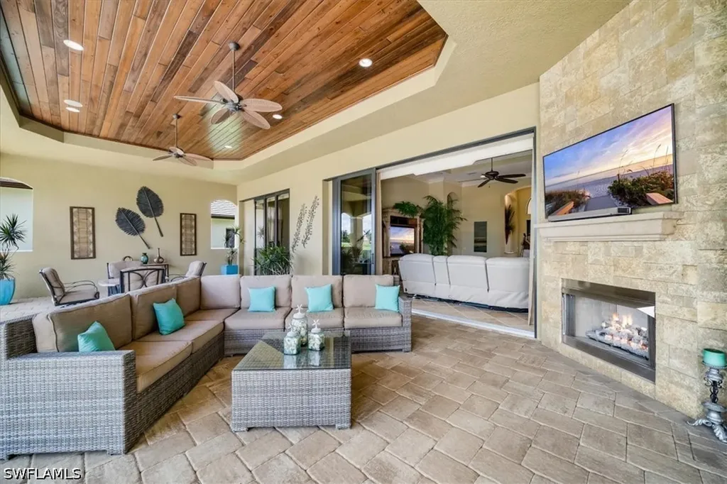 6113 Sunnyslope Drive Naples FL 34119