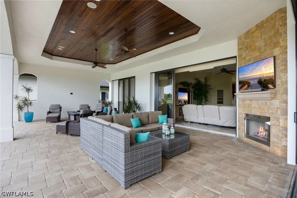 6113 Sunnyslope Drive Naples FL 34119
