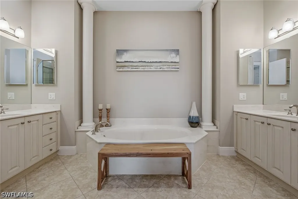 9270 Campanile Circle Naples FL 34114