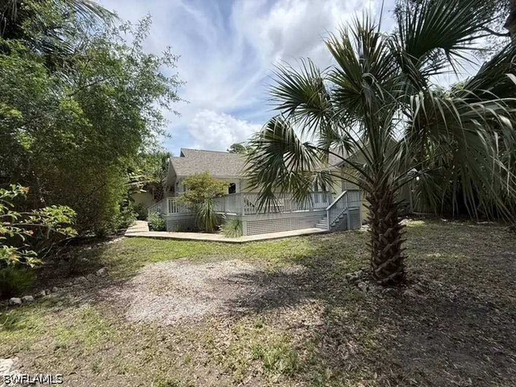 1280 Cypress Woods Drive Naples FL 34103