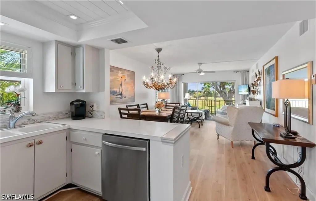 5 High Point Circle W Naples FL 34103