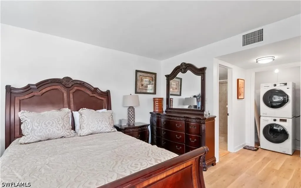 5 High Point Circle W Naples FL 34103