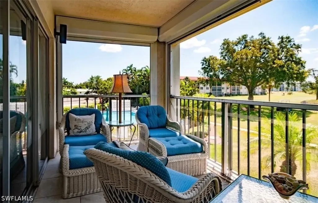 5 High Point Circle W Naples FL 34103