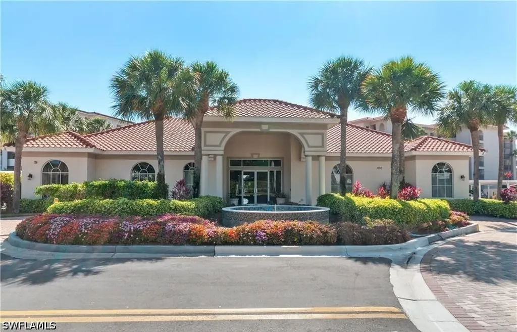 5 High Point Circle W Naples FL 34103