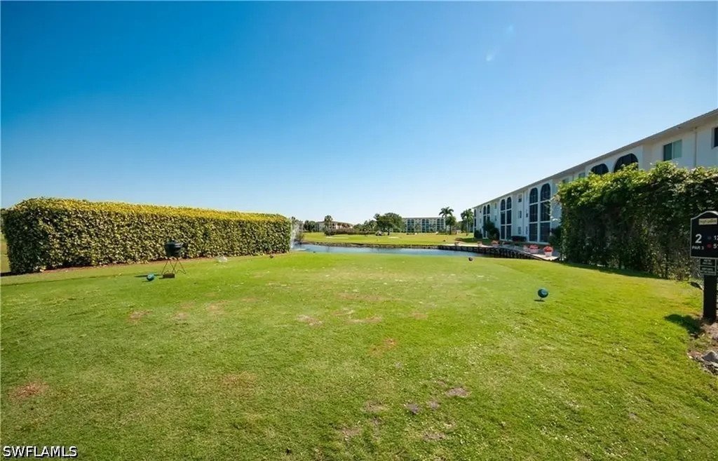 5 High Point Circle W Naples FL 34103