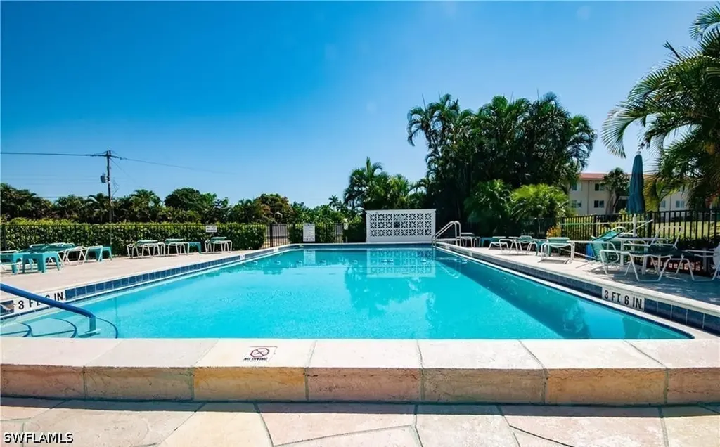 5 High Point Circle W Naples FL 34103