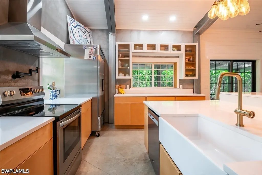 1301 Ivy Way Naples FL 34117