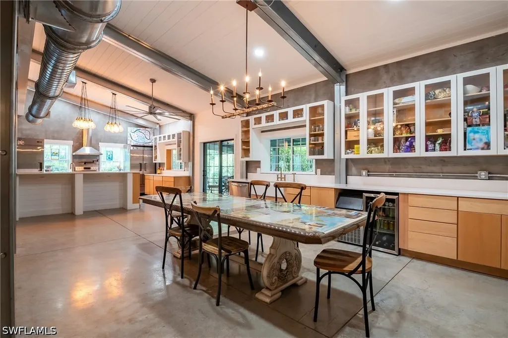 1301 Ivy Way Naples FL 34117