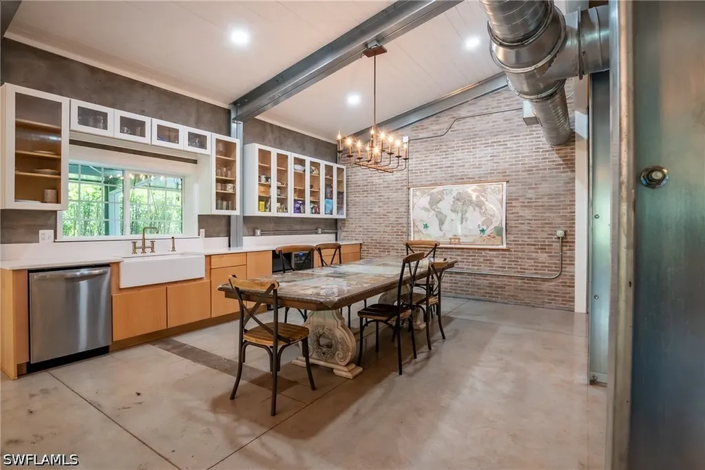 1301 Ivy Way Naples FL 34117