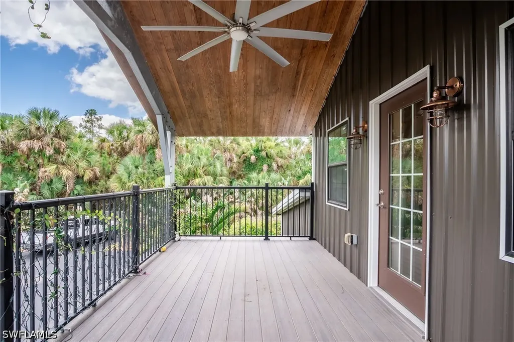 1301 Ivy Way Naples FL 34117