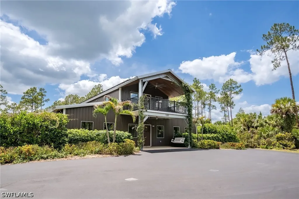 1301 Ivy Way Naples FL 34117