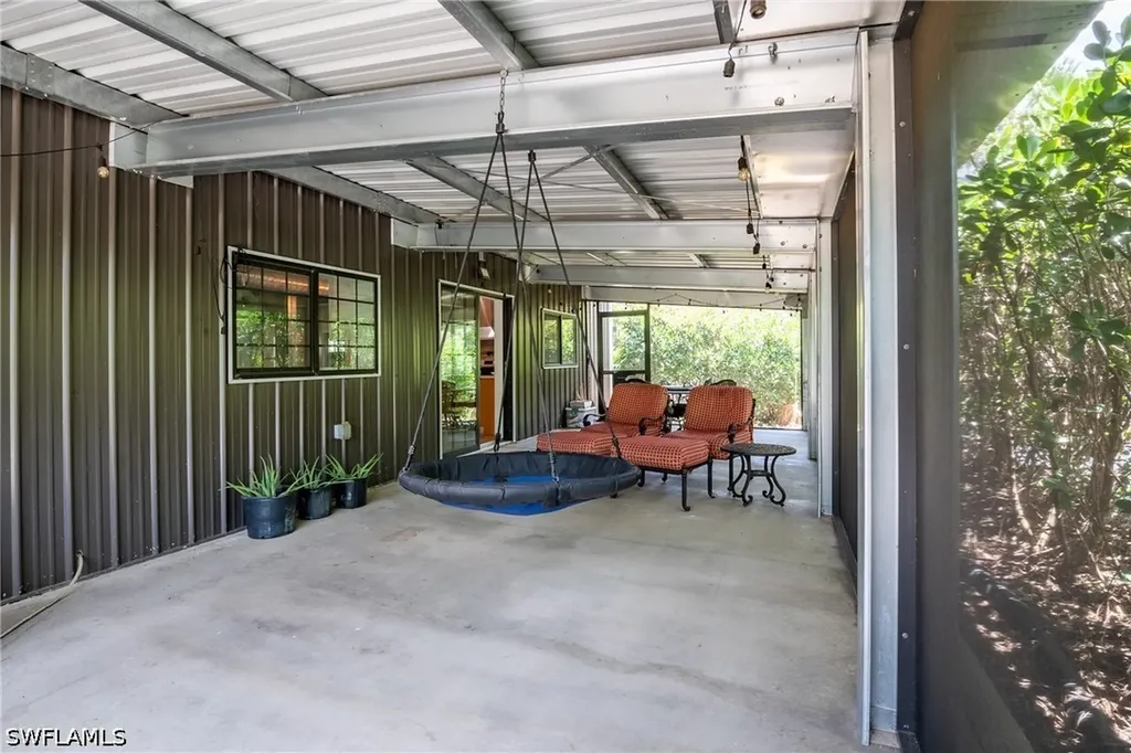 1301 Ivy Way Naples FL 34117