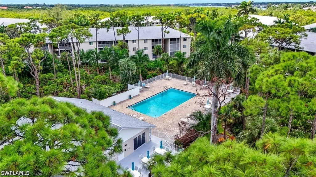 3031 Sandpiper Bay Circle Naples FL 34112