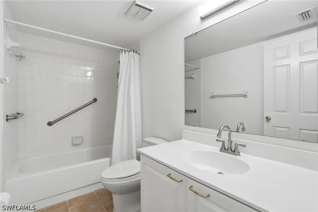 3031 Sandpiper Bay Circle Naples FL 34112