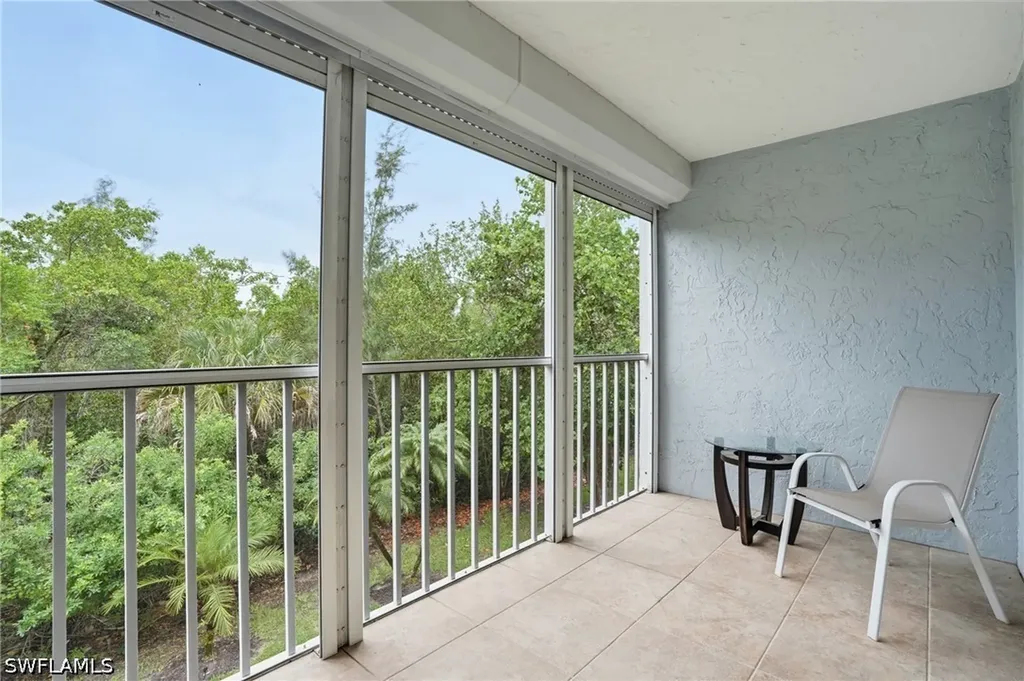 3031 Sandpiper Bay Circle Naples FL 34112