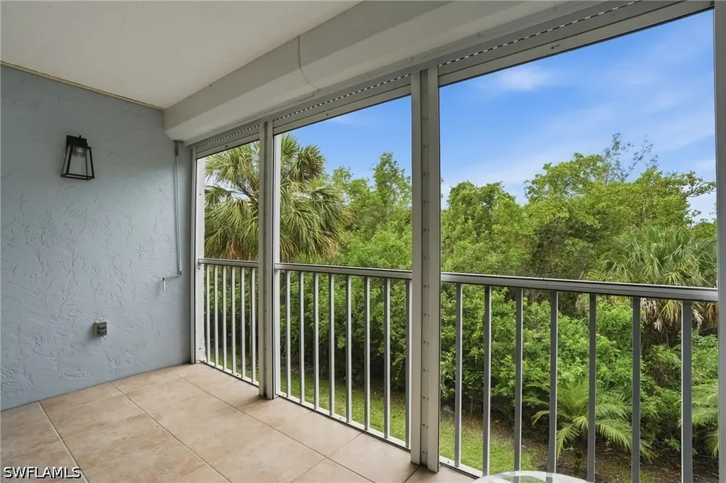 3031 Sandpiper Bay Circle Naples FL 34112