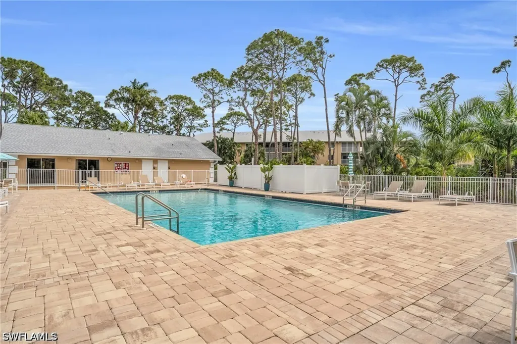 3031 Sandpiper Bay Circle Naples FL 34112