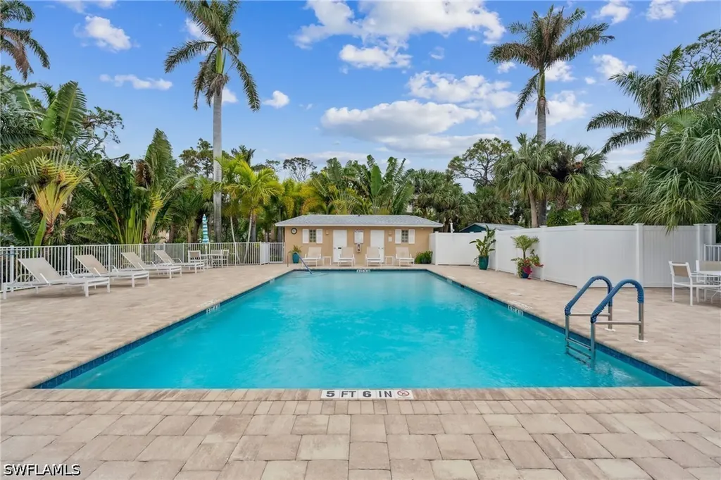 3031 Sandpiper Bay Circle Naples FL 34112