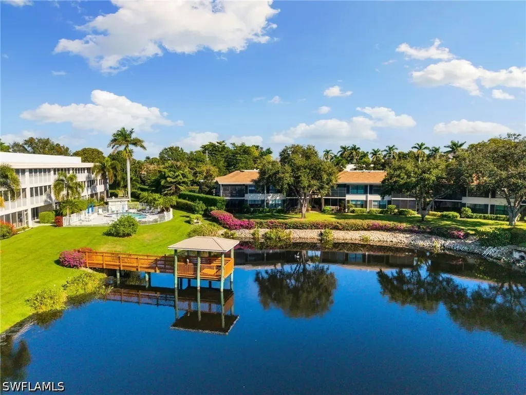 3135 Riviera Drive Naples FL 34103