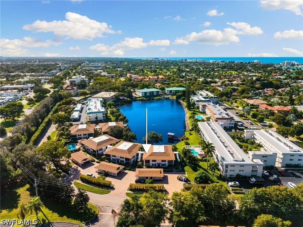 3135 Riviera Drive Naples FL 34103